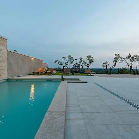 Pezer Zadarvillas Kula Atlagica