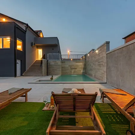 Pezer Zadarvillas Villa Kula Atlagica