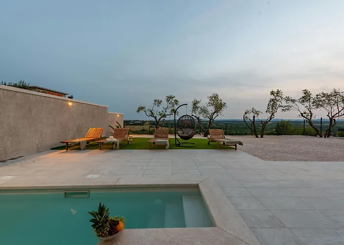 Pezer Zadarvillas * Kula Atlagica