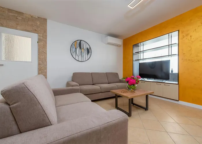 Pezer Zadarvillas Kula Atlagica