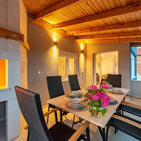 빌라 Pezer Zadarvillas *