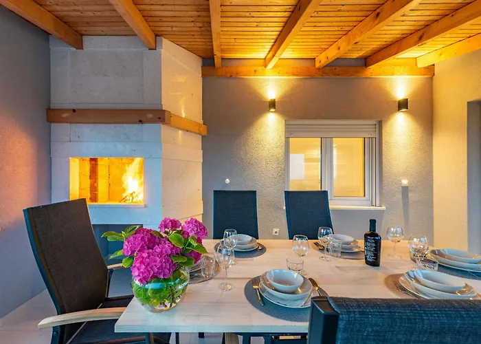 Pezer Zadarvillas * Kula Atlagica